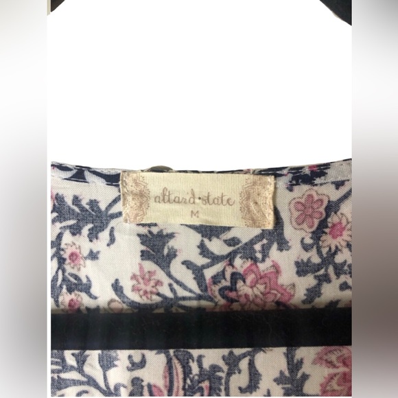 NEW Altar’d State Long Sleeve Floral Printed Romper Size Medium - Picture 5 of 9